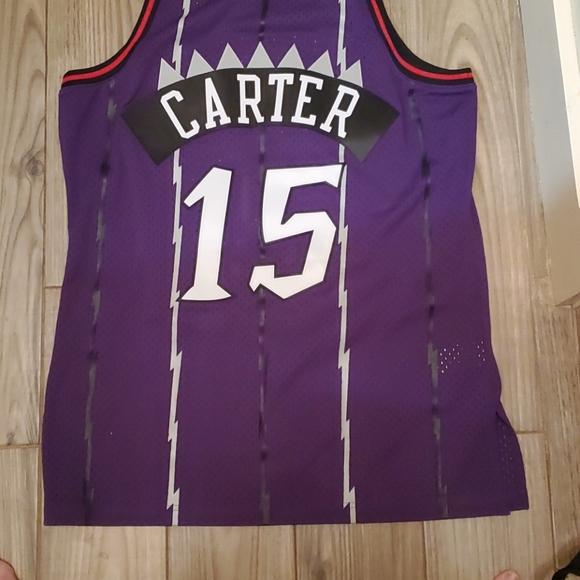 Mitchell & Ness Raptors Jersey #15 - Picture 5 of 5